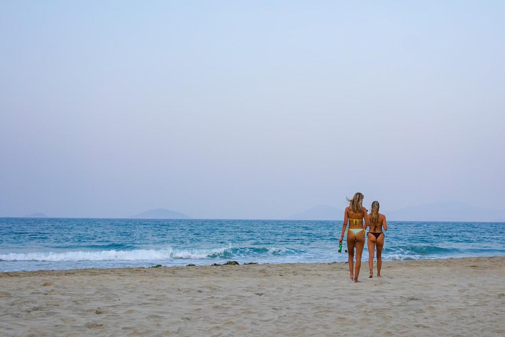 Fuse Beachside Хойан Экстерьер фото